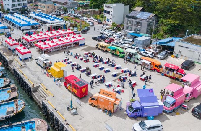 영호남푸드트럭협동조합·정규순 이사, 남해군 인재육성기금 각 100만 원 기탁