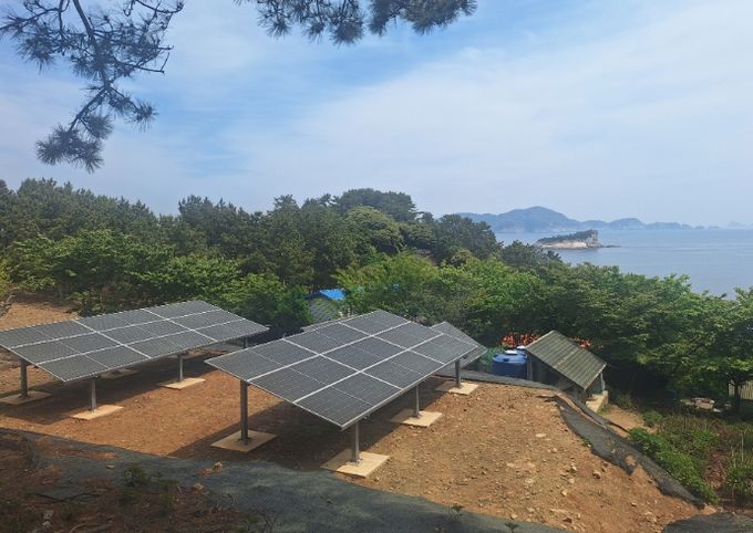 통영시 초도 태양광 발전시설