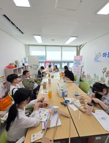 하동군자원봉사센터, “안녕한 경남을 위한” 청소년 환경캠페인 시동