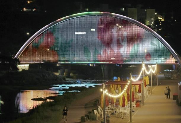 괴산군, 동진천변 미디어파사드 도입…야간경관 개선과 관광 활성화 '청신호'