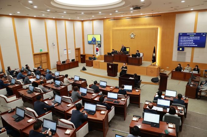 충주시의회, 제294회 임시회 폐회