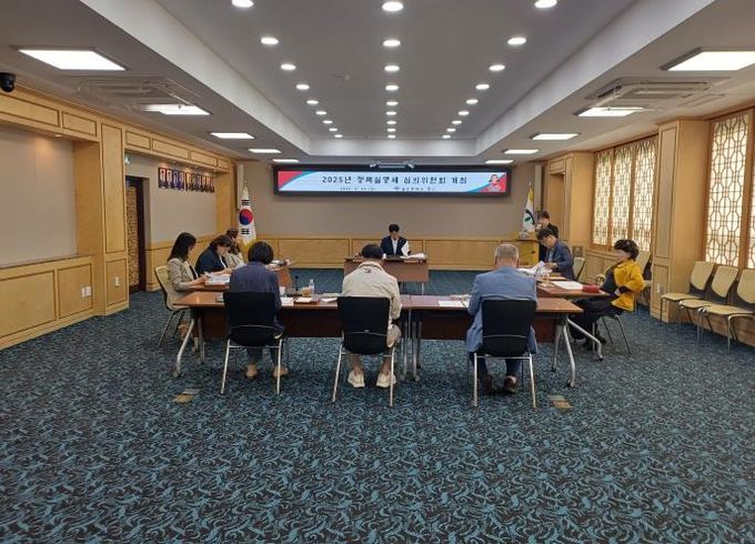 “정책 담당자 이름 및 추진 과정 투명하게 공개”