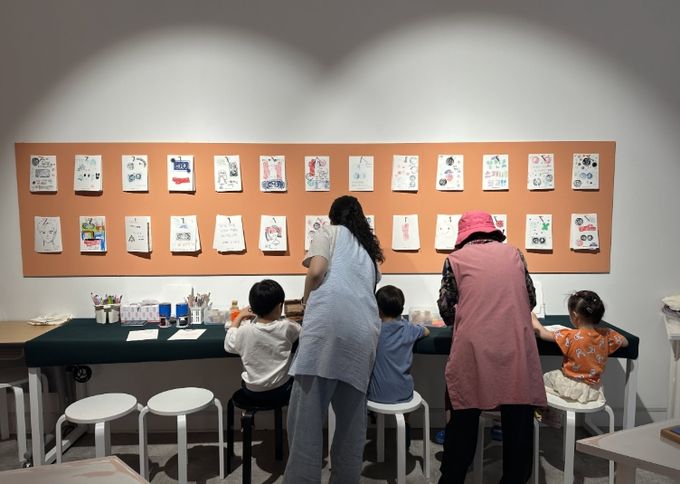 진주시립이성자미술관 교육실 전면 개편