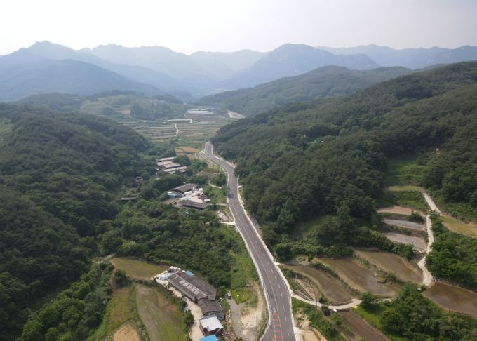 황매산 관광벨트 인프라 구축 (2차선에서 3차선으로 확장)경남 합천군 가회면 오도리 일원
