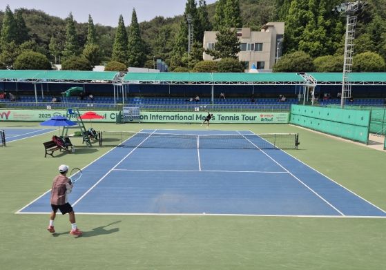 ‘2025 ITF 오리온닥터유배 창원 국제남자테니스 투어대회’개막