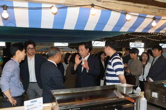 북항1부두‘포트 빌리지 부산’성공기원 행사장 방문