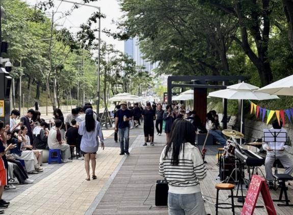 안산시, 월피동 도시재생 거리문화축제 시민 호응 속 성료