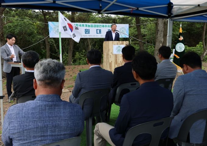 '한국후계농업경영인 제주지회 회원대회' 참석한 김완근 제주시장