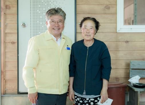 영광군, 호국보훈의 달 맞아 보훈가족 위문