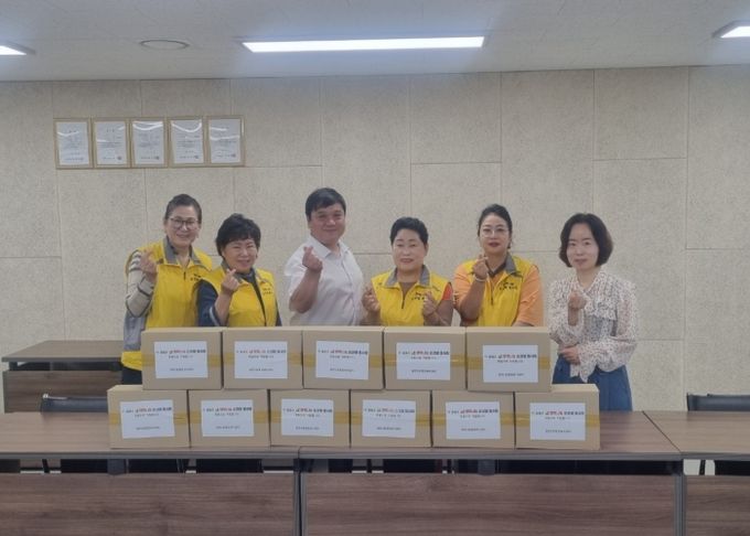 행복나눔손과발봉사회, 독거 어르신 위한 밀키트 지원 봉사