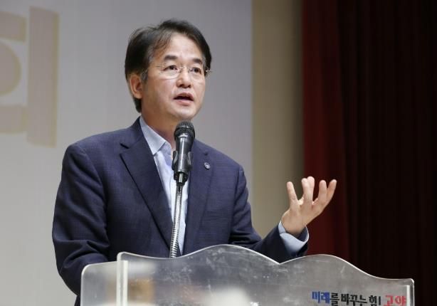‘2025 고양시 기업인을 위한 세무 설명회’에서 인사말 중인 이동환 고양특례시장