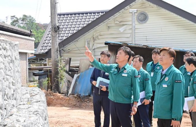 청송군, 여름철 재난 대비 임시조립주택 및 산사태 위험지역 사전 안전점검 실시