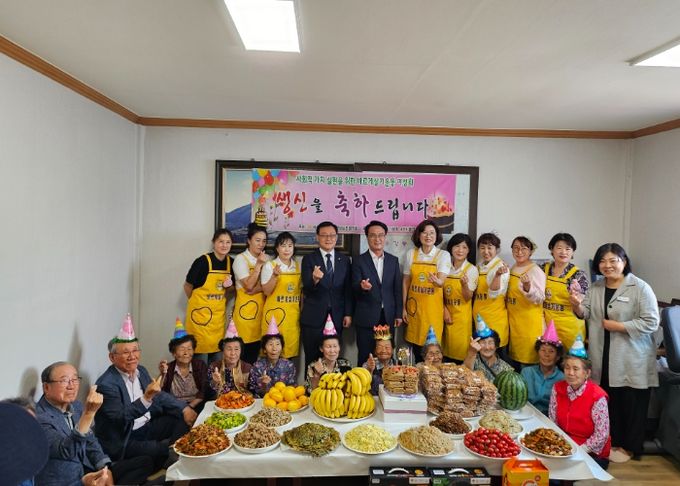 ‘바르게살기운동 사천시협의회 여성회’, 어르신 생신상 차려드리기 행사 실시