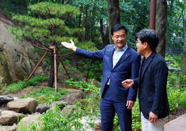 성북구, 도심 속 생태 복원‘오동 물빛정원’ 조성 완료…주민 쉼터로 재탄생