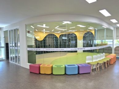 어린이영어도서관 자료실_이야기방