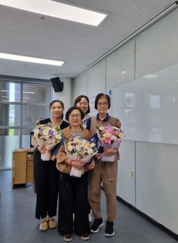 “박사학위보다 빛나는 검정고시 졸업장”