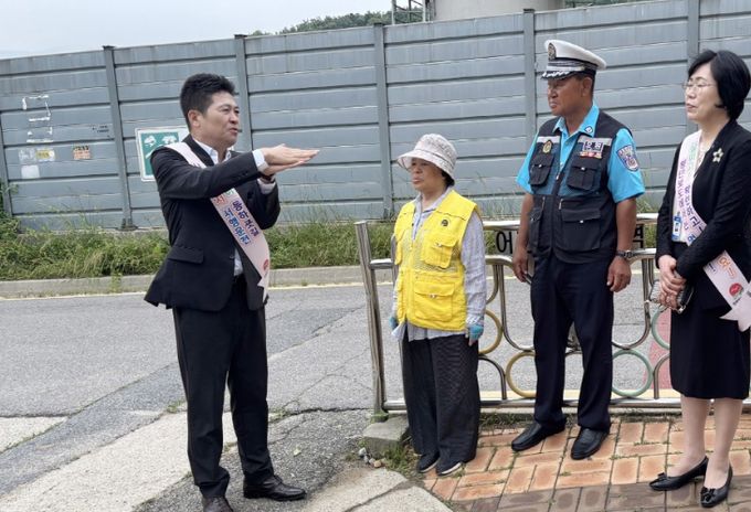 영종초 금산분교 등굣길 교통안전 ‘현장점검’