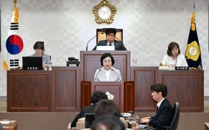 해운대구의회 원영숙 의원이 제288회 정례회 2차 본회의에서 5분 발언을 하고 있다.