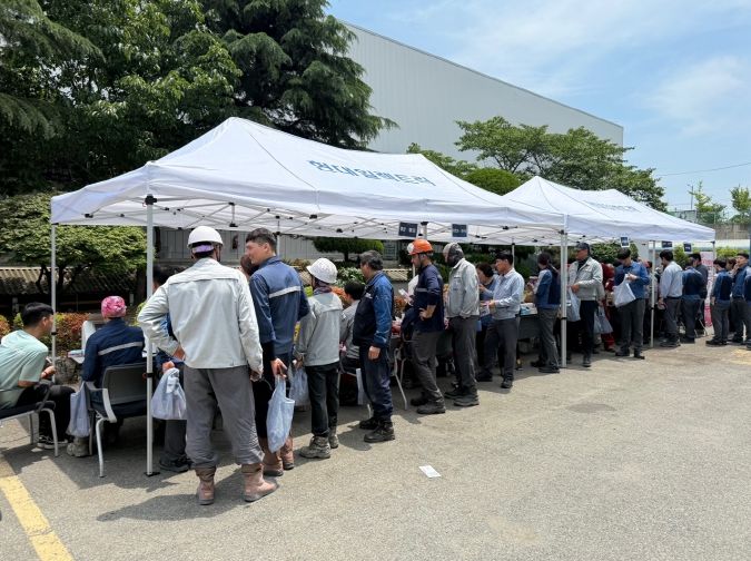 동구보건소 HD현대일렉트릭에서 찾아가는 건강체험관 운영