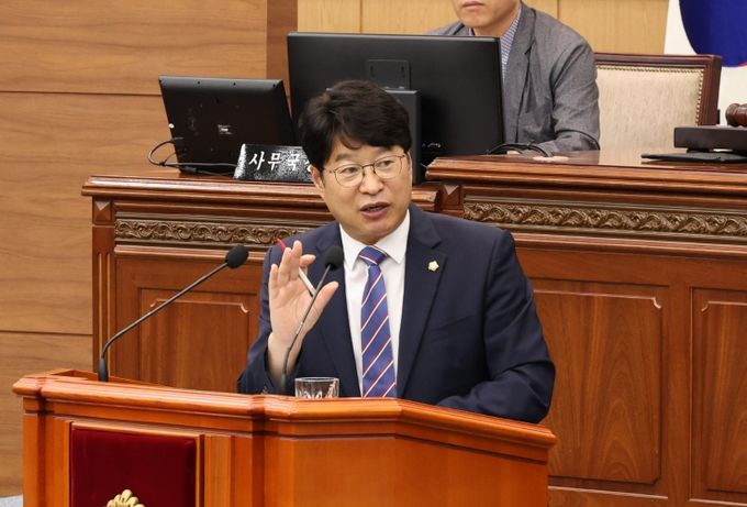 이우완 의원 시정질문