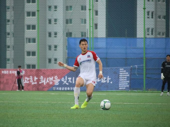 거제시민축구단, 기장군민축구단에 2-1 역전승!