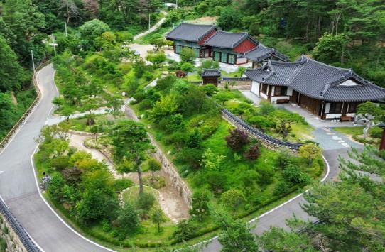 원법사 명상정원 전경.