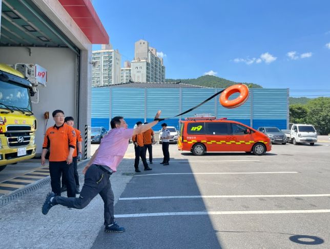 화순군 물놀이안전관리요원 교육훈련 진행 장면.