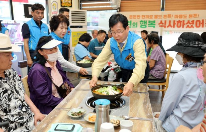 ‘천원의 행복’…어룡동 천원한끼 사업 본격 시행