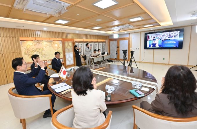 2025년 북스타트 책꾸러미 온라인 도서 기증식 개최