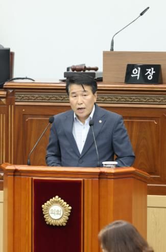 창원시의회 남재욱 의원“흔들림 없는 시정, 협력하는 의정 필요”