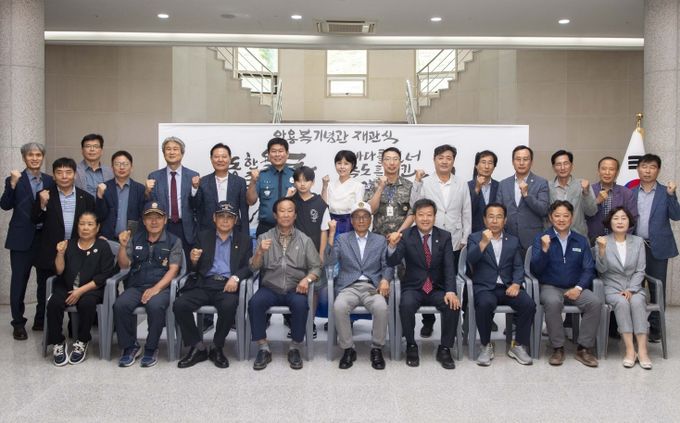 (안용복 기념관 재개관식)