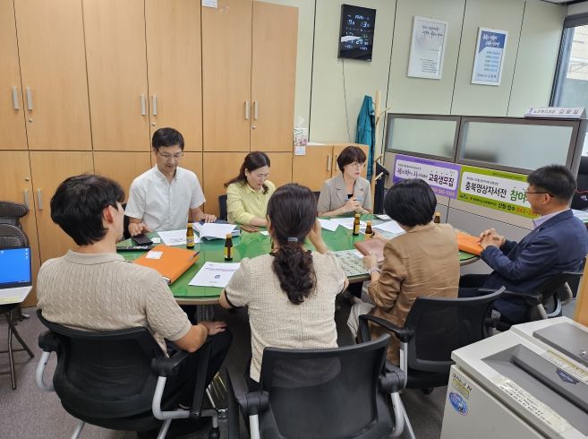 충북 ‘일하는 밥퍼’, 고령사회 해법으로 주목… 전북도도 벤치마킹