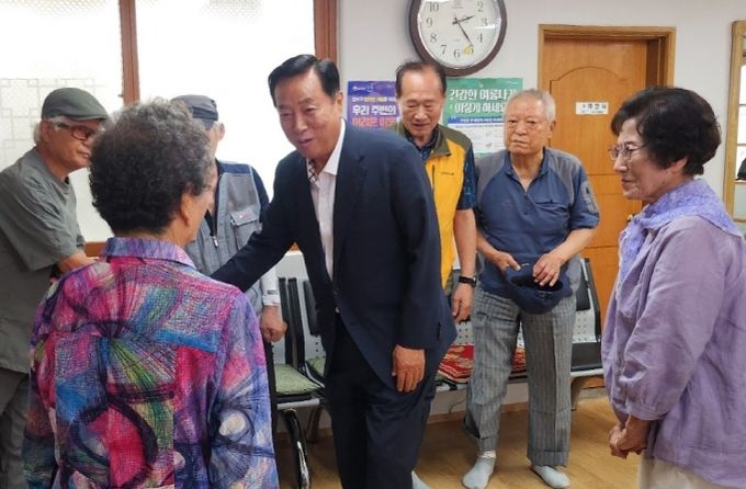 최진봉 중구청장, 폭염대응 경로당 현장방문