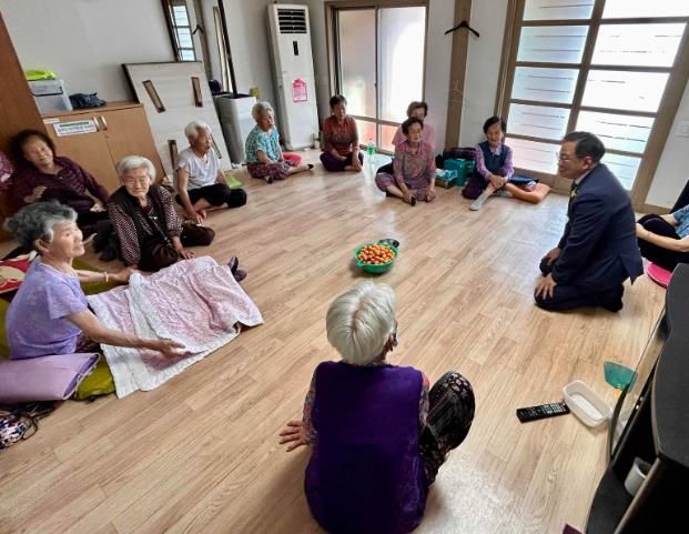 청도군 매전면 신임 면장, 경로당 순회 방문으로 소통행정 시작