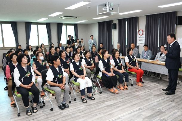 1. 운남 알콩달콩 마마학당 입학식 단체 사진