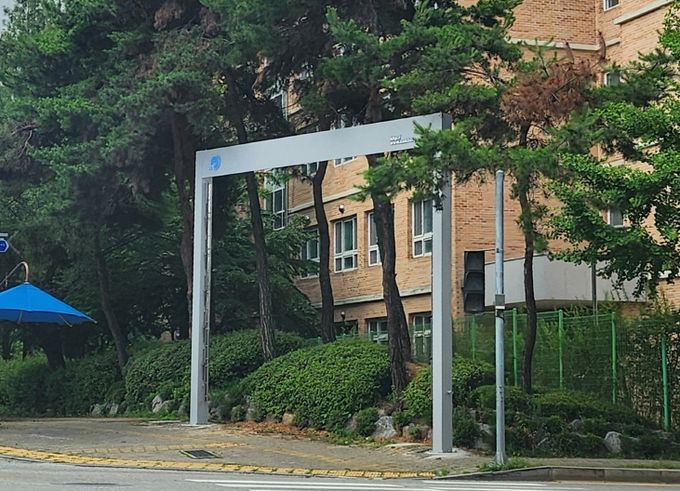 노후 현수막 지정 게시대 4개소 교체 설치