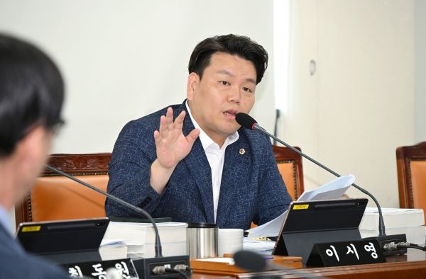 이시영 도의원