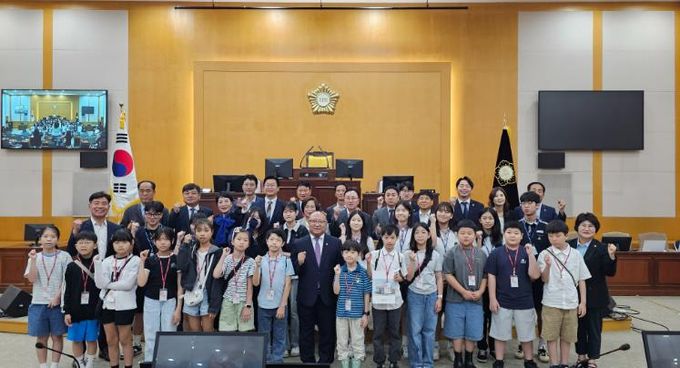 제9기 충주시 어린이‧청소년의회 의정활동 참관