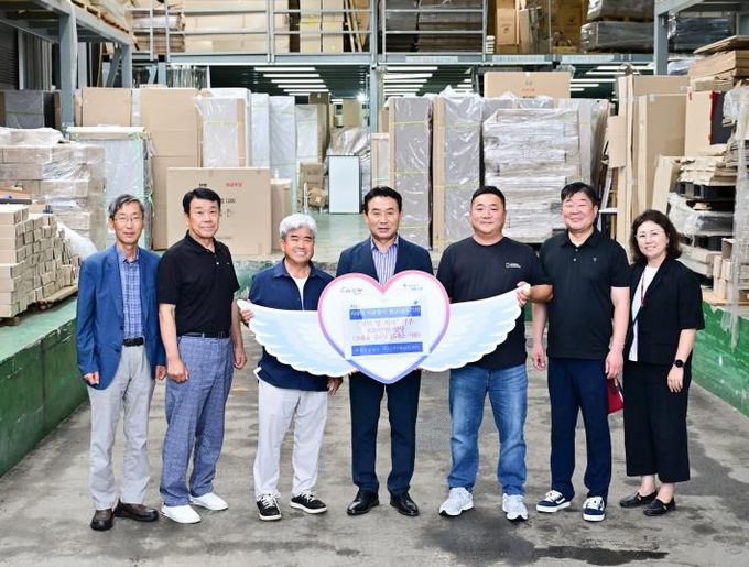 포천시 (주)에코트렌드, 소흘읍 경로당에 식탁·의자 기탁