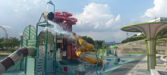 빛나래상상마당 물놀이장’ 군내 최초 개장