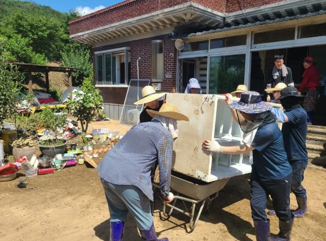 합천군의회, 신속한 일상으로 복귀를 위한 수해복구 활동 추진
