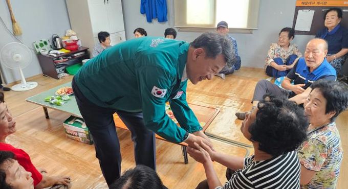 해운대구청장, 혹서기 대비 관내 경로당 현장 방문 실시