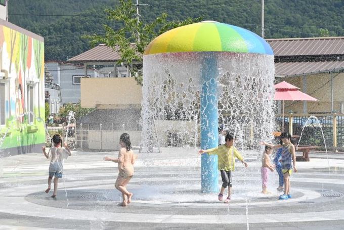 청송 진보키즈카페, 여름철 물놀이 명소로 인기