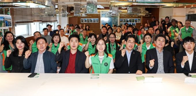 지난 22일 운서동 자율방재단 창단 1주년 기념행사