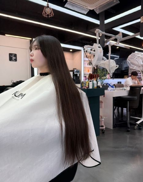 소아암 환자를 위해 5년간 기른 머리카락 기부한 대학생