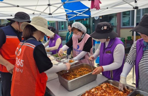 이재민과 현장 봉사자를 위한 나눔실천