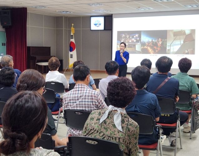 남해군 윤영미 아나운서‘남해 여,행하라!’특강