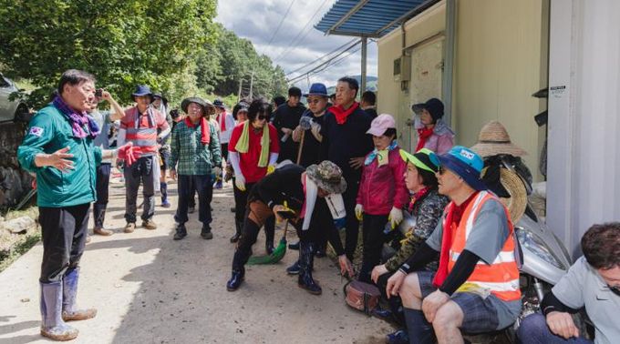 김윤철 합천군수, 여야 국회의원과 함께 수해 현장서 구슬땀