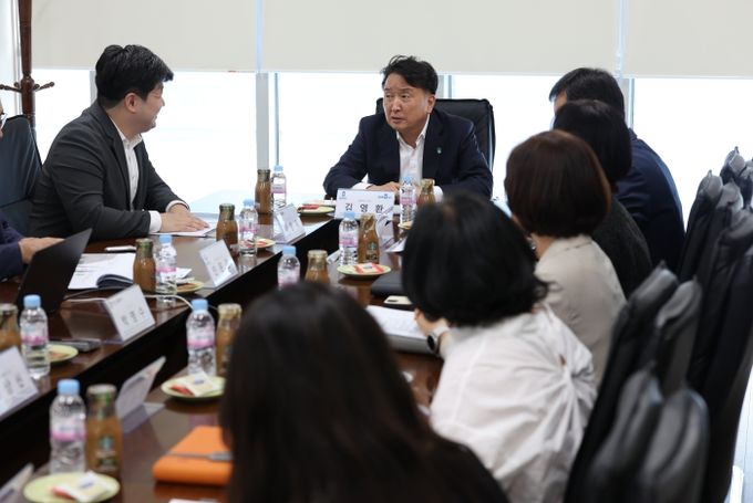 음성군 스마트제조혁신 현장 방문(서신식품)