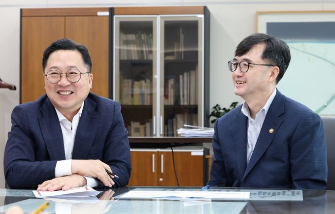 이장우 시장, 기재부 2차관 면담…내년 국비 지원 요청